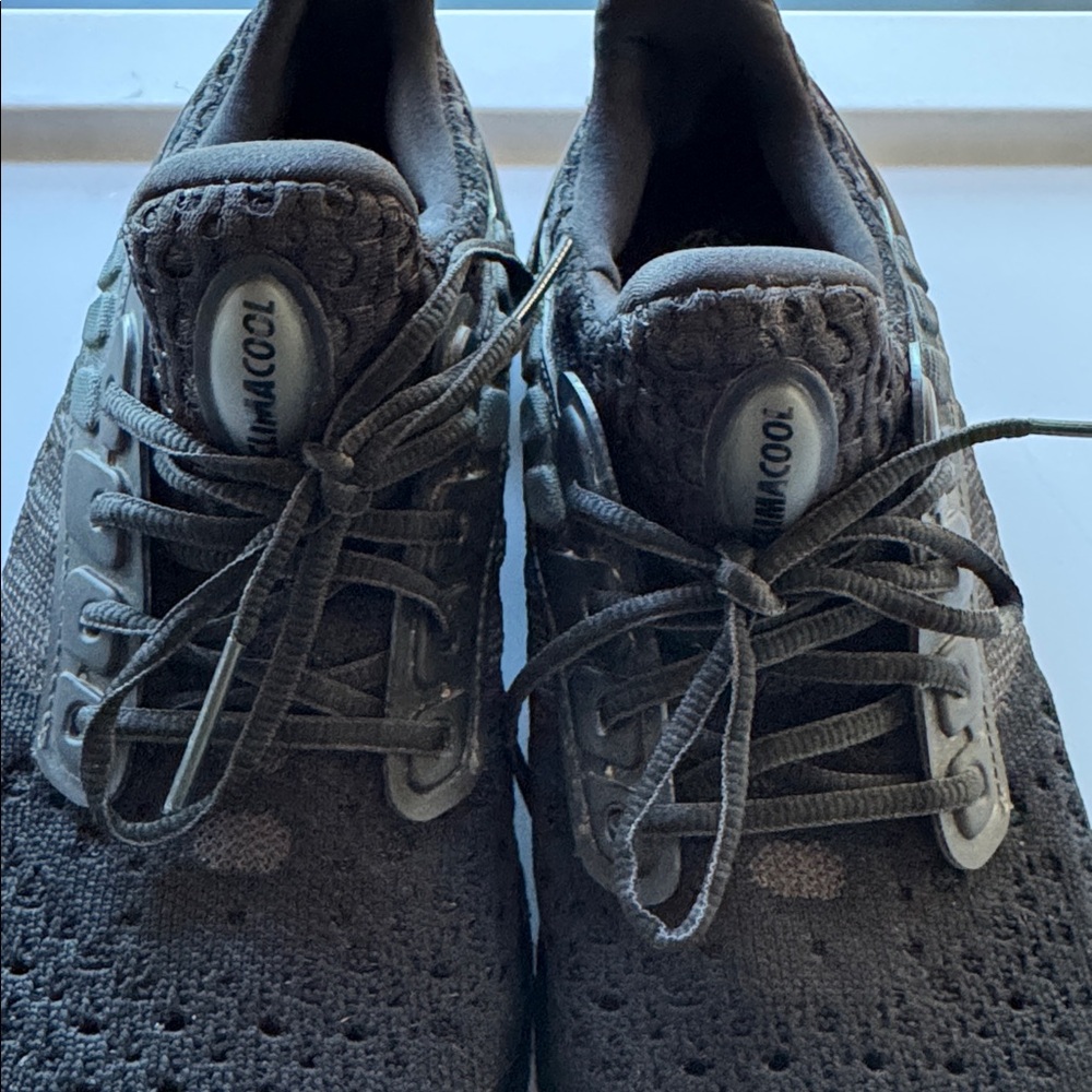 Adidas Ultra Boost ClimaCool men’s Black Running Shoes, size 8, good condition - Picture 7 of 8